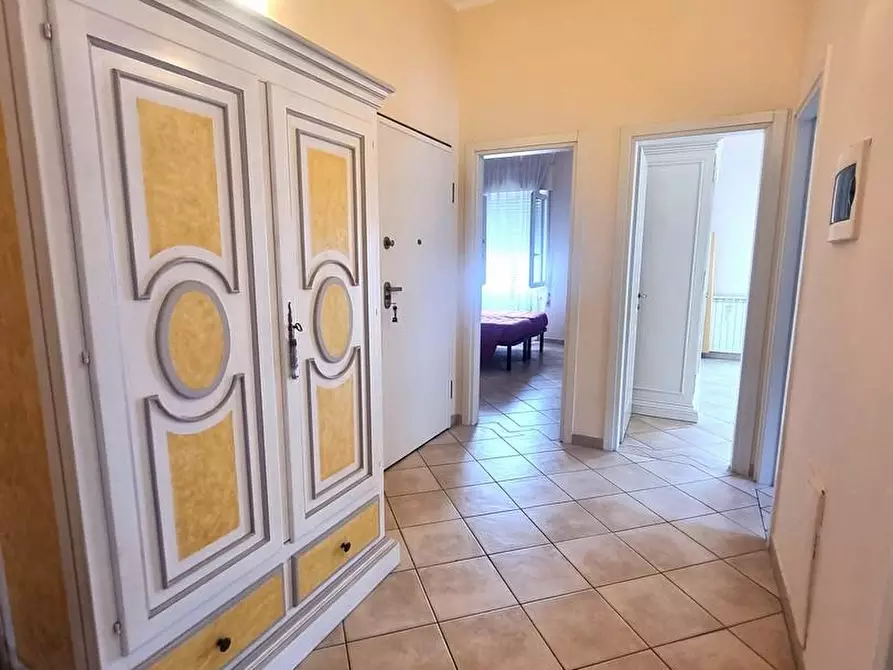 Immagine 15 di Appartamento in vendita  a Viareggio