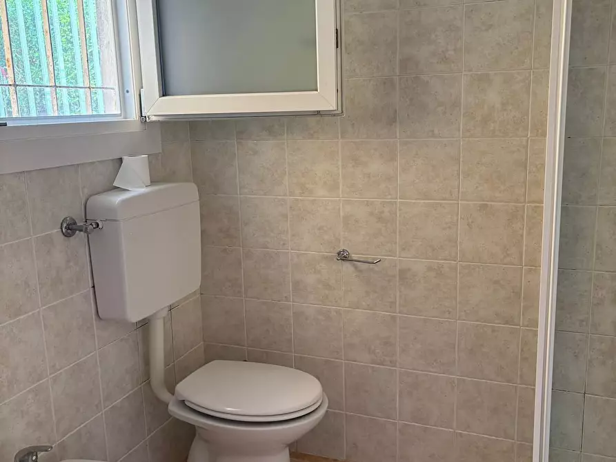 Immagine 13 di Appartamento in vendita  a Pisa