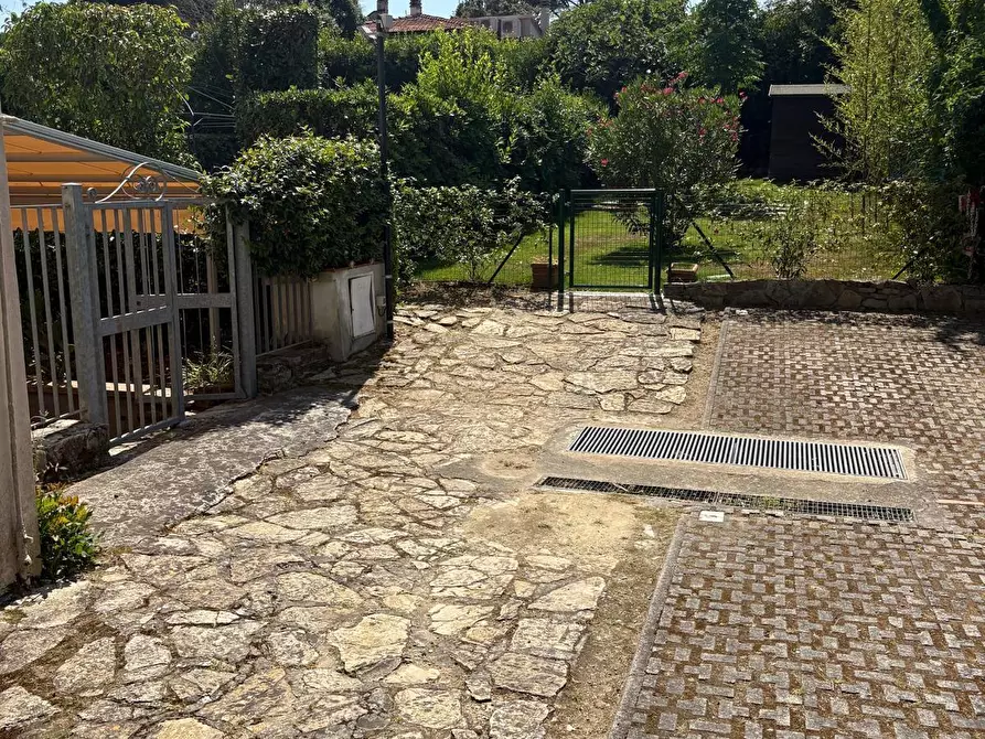 Immagine 21 di Appartamento in vendita  a Pisa