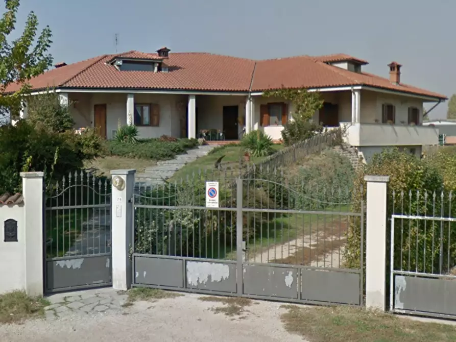 Immagine 2 di Casa bifamiliare in vendita  a Poirino