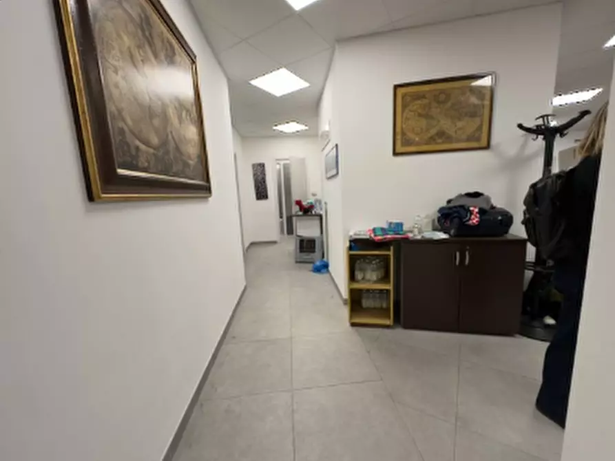 Immagine 5 di Ufficio in vendita  a Torino