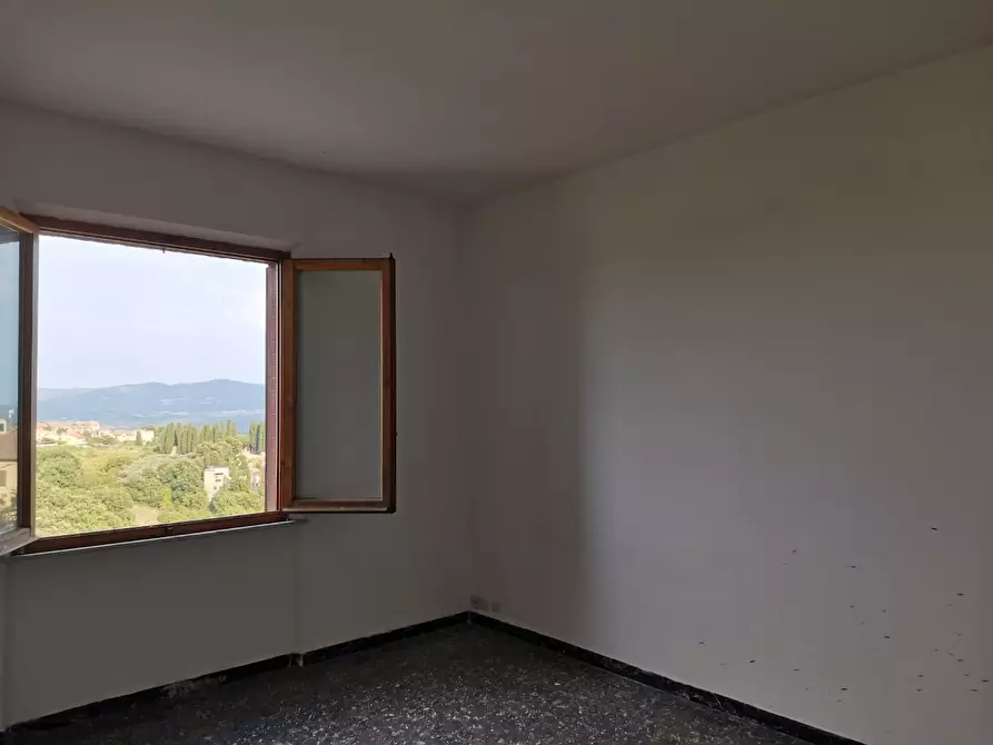 Immagine 5 di Appartamento in vendita  a Casole D'elsa