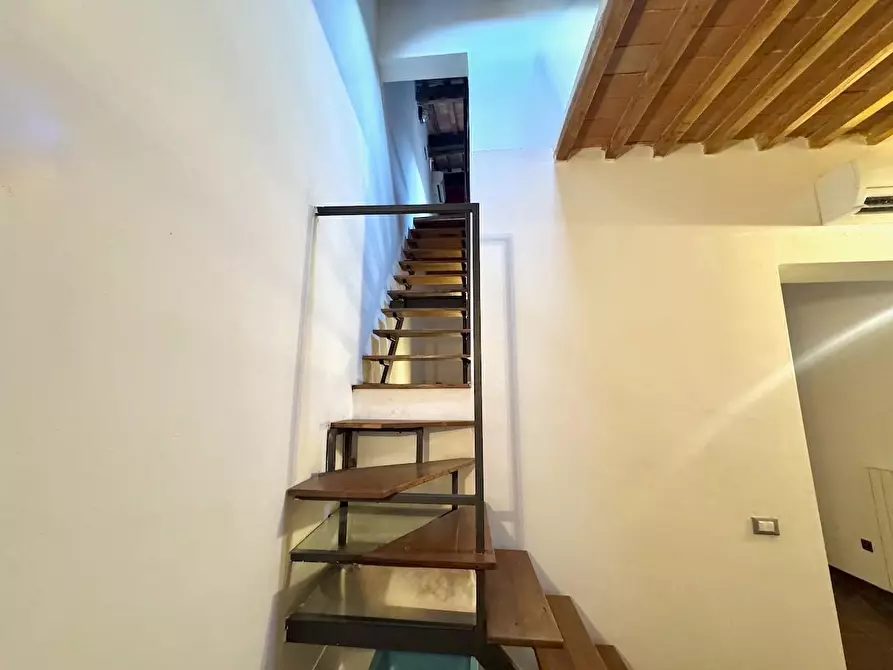 Immagine 22 di Appartamento in affitto  a Pisa