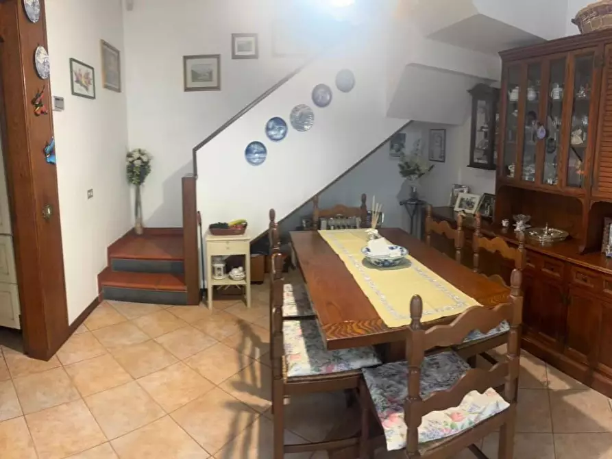 Immagine 4 di Villetta a schiera in vendita  a Massa