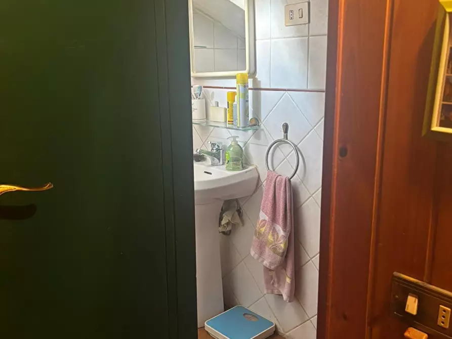 Immagine 13 di Villetta a schiera in vendita  a Massa