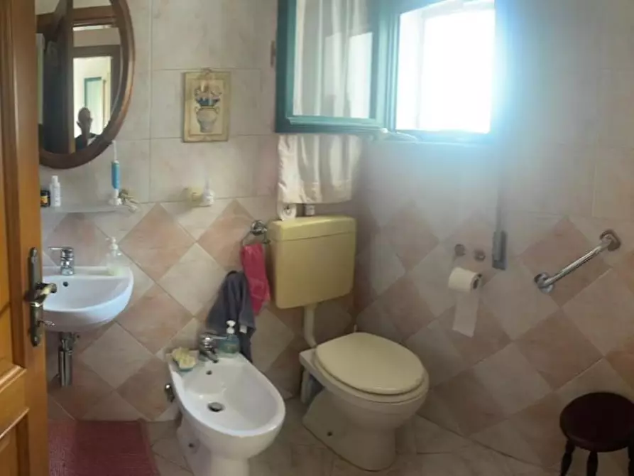 Immagine 7 di Villetta a schiera in vendita  a Massa