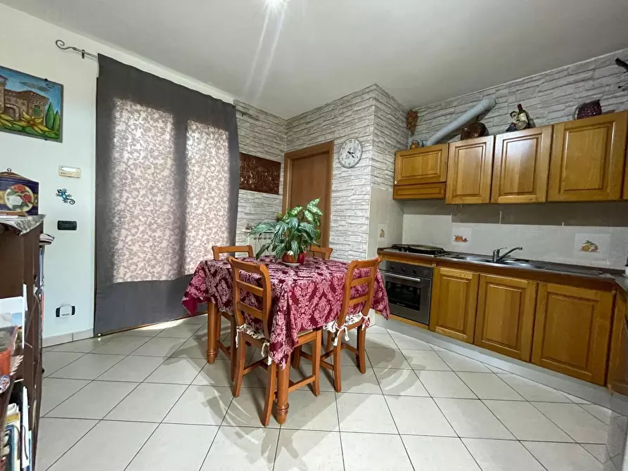 Immagine 2 di Appartamento in vendita  a Altopascio