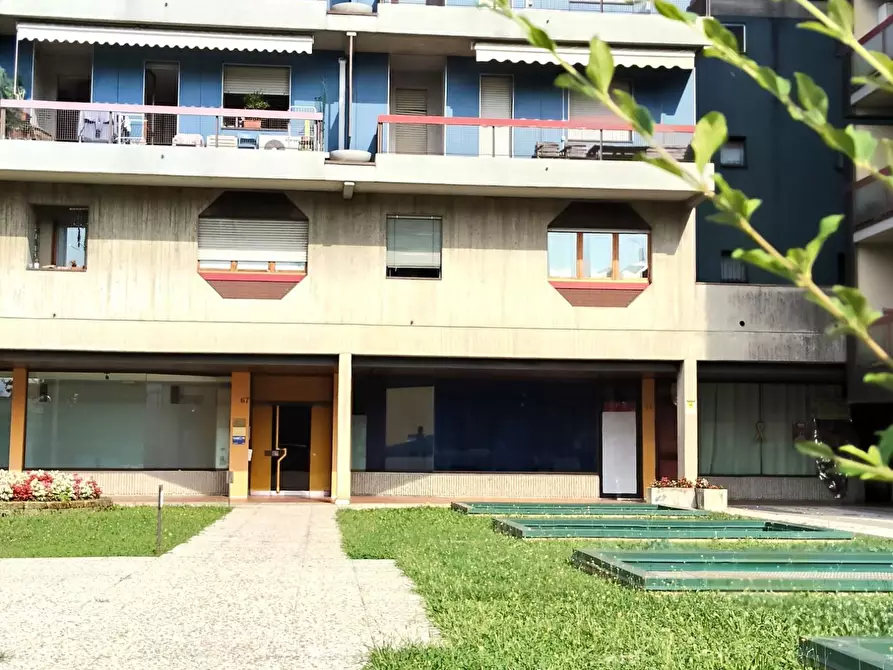 Immagine 40 di Appartamento in vendita  a Bergamo