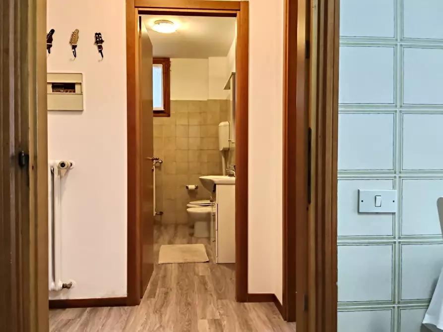 Immagine 16 di Appartamento in vendita  a Bergamo