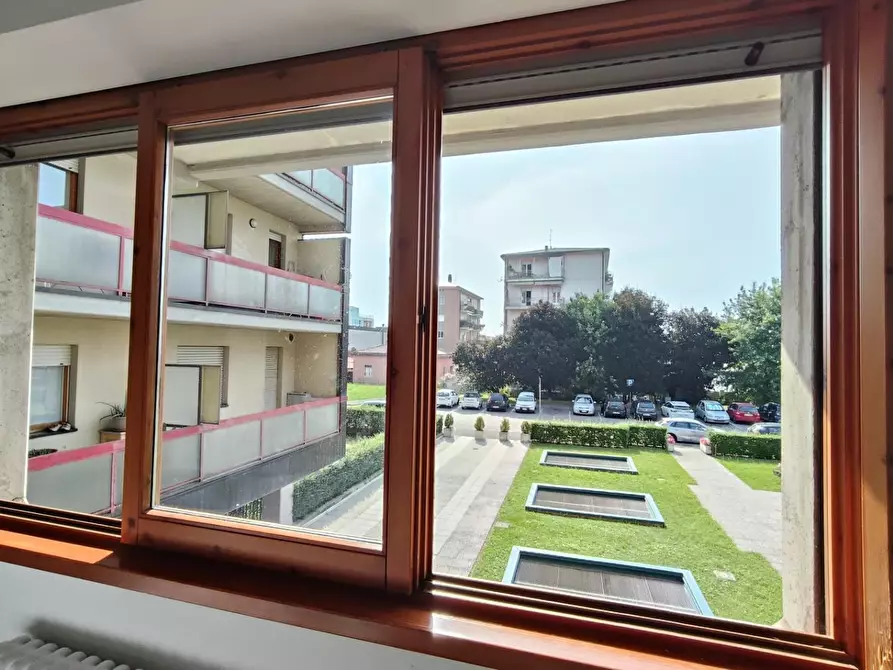 Immagine 35 di Appartamento in vendita  a Bergamo