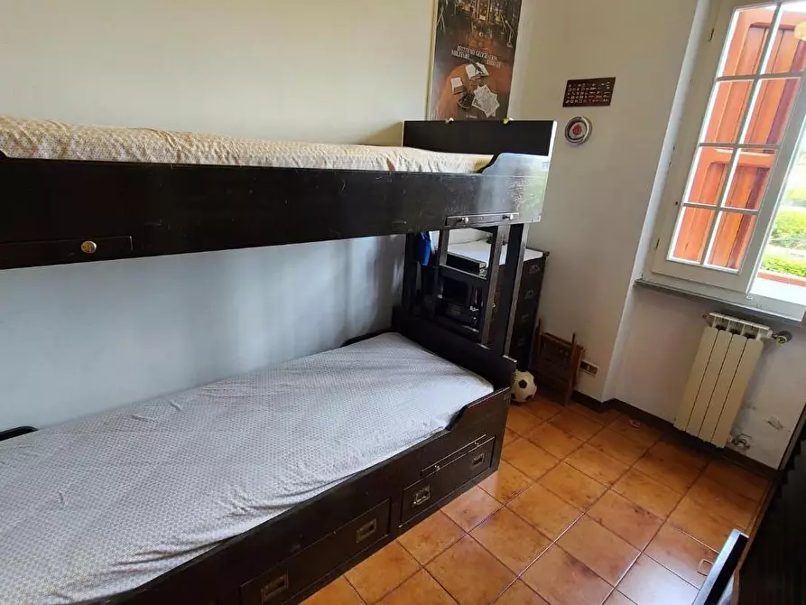 Immagine 18 di Casa trifamiliare in vendita  a Montignoso