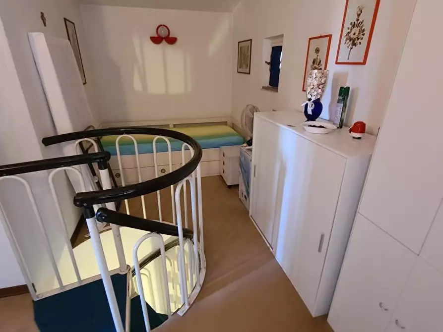 Immagine 20 di Casa trifamiliare in vendita  a Montignoso