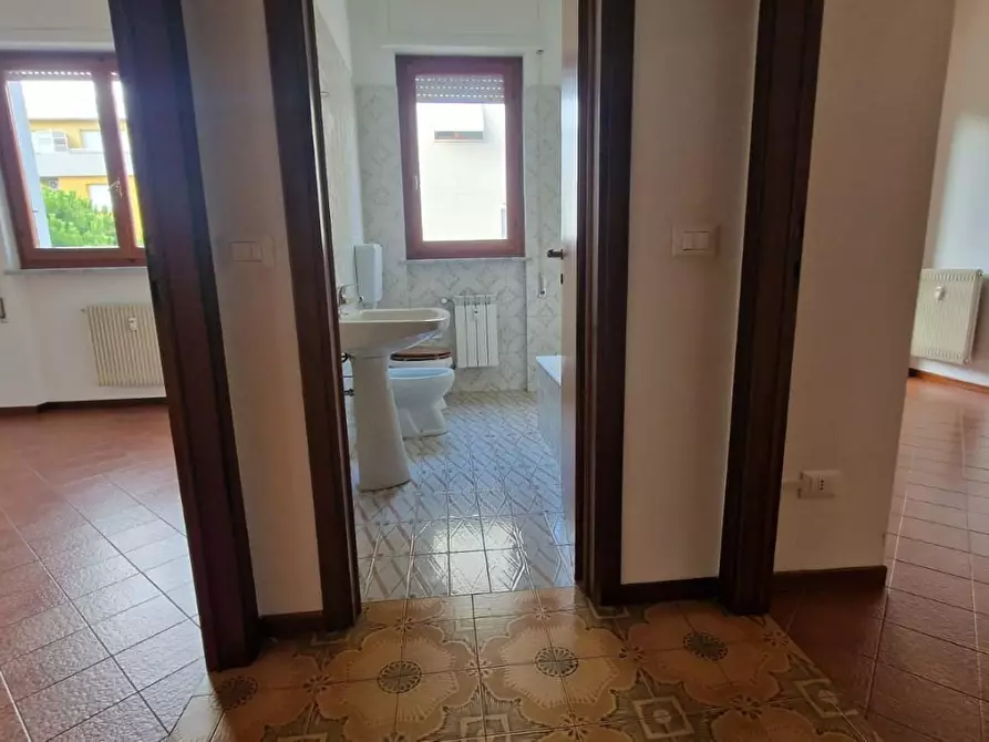 Immagine 16 di Appartamento in vendita  a Carrara