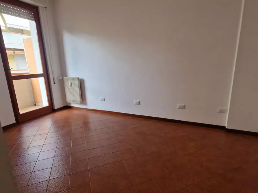 Immagine 14 di Appartamento in vendita  a Carrara