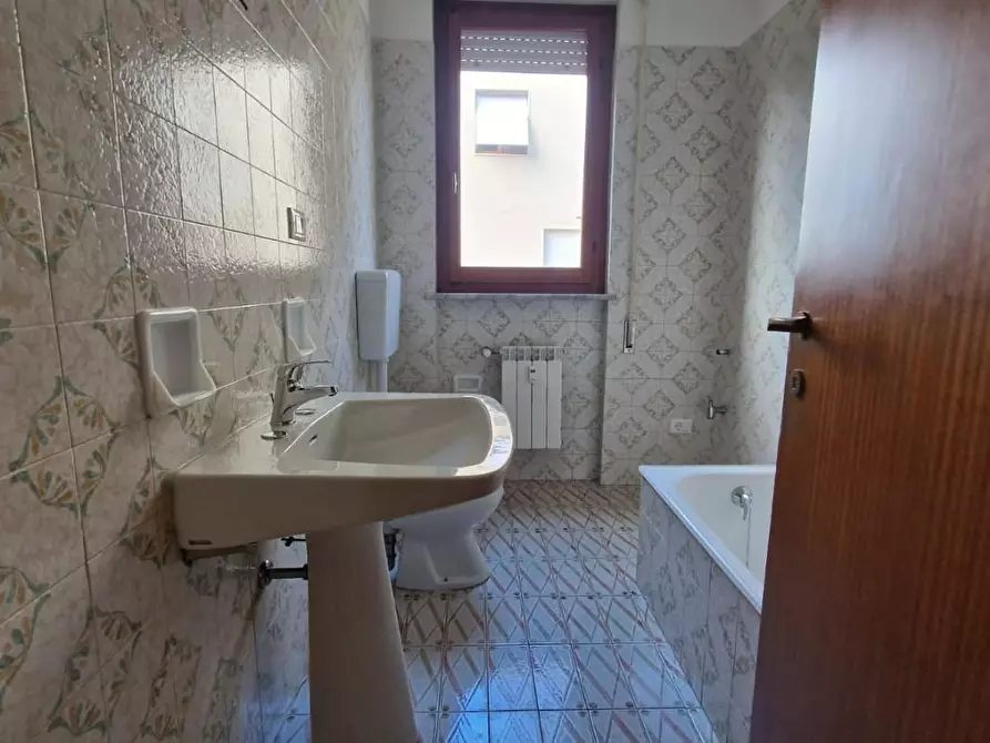 Immagine 7 di Appartamento in vendita  a Carrara