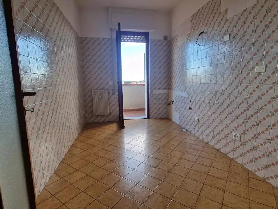 Immagine 5 di Appartamento in vendita  a Carrara