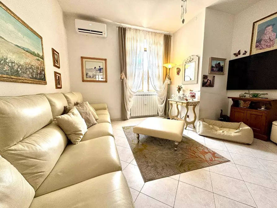 Immagine 3 di Appartamento in vendita  a Pisa