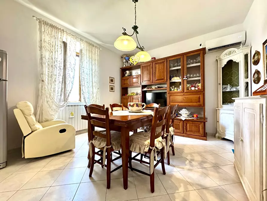 Immagine 5 di Appartamento in vendita  a Pisa