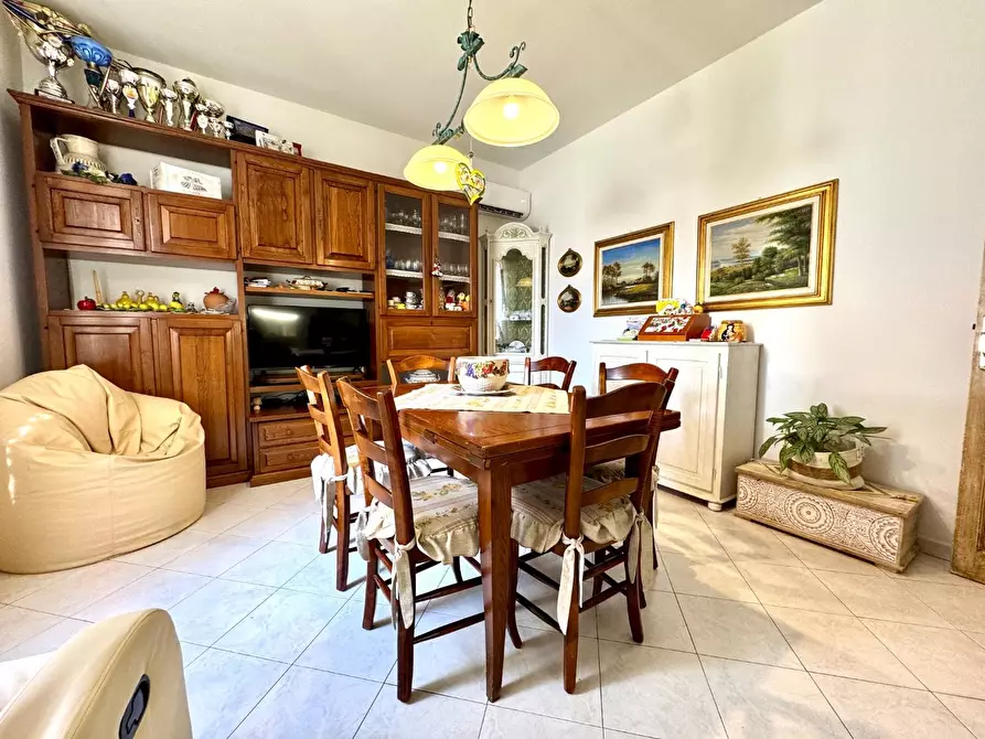 Immagine 9 di Appartamento in vendita  a Pisa