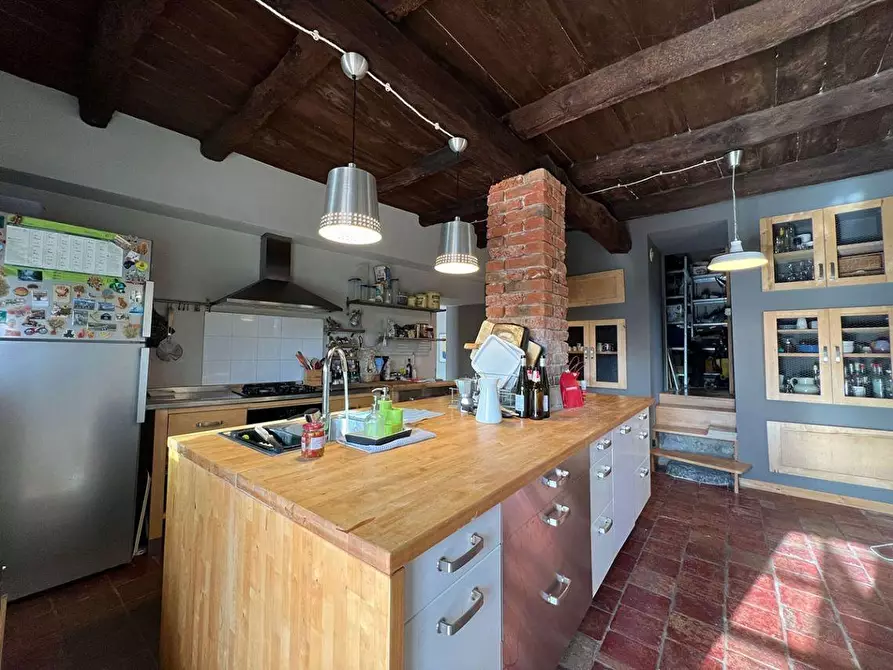 Immagine 1 di Casa colonica in vendita  a Licciana Nardi