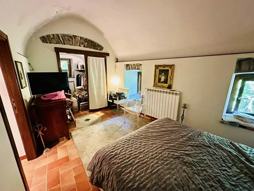 Immagine 25 di Porzione di casa in vendita  a Ameglia