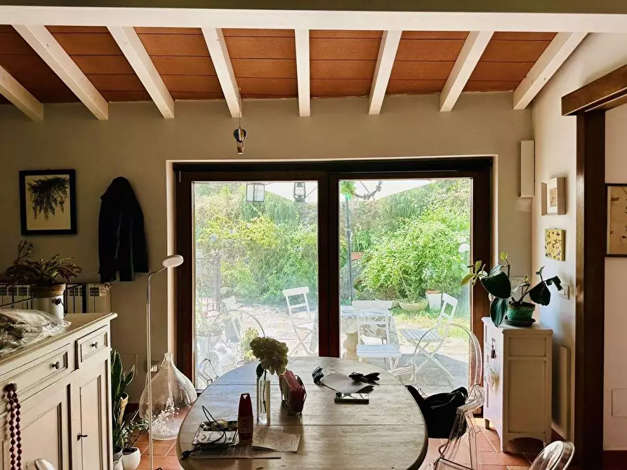 Immagine 11 di Porzione di casa in vendita  a Ameglia