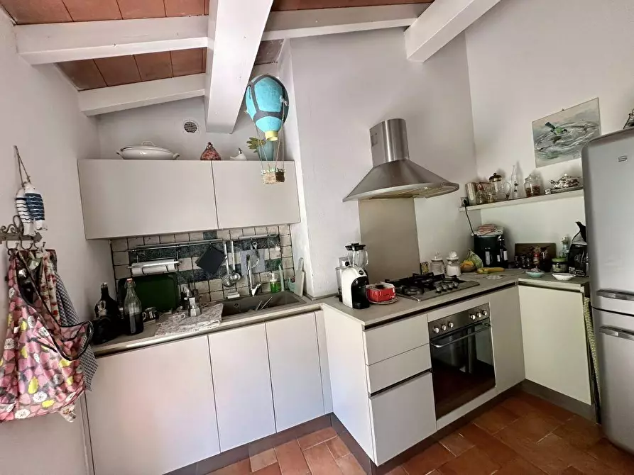 Immagine 16 di Porzione di casa in vendita  a Ameglia