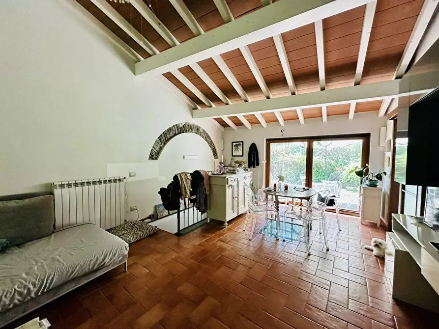 Immagine 9 di Porzione di casa in vendita  a Ameglia