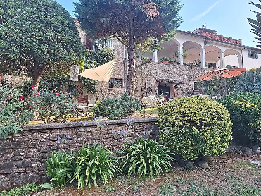 Immagine 43 di Terratetto in vendita  a Capannori