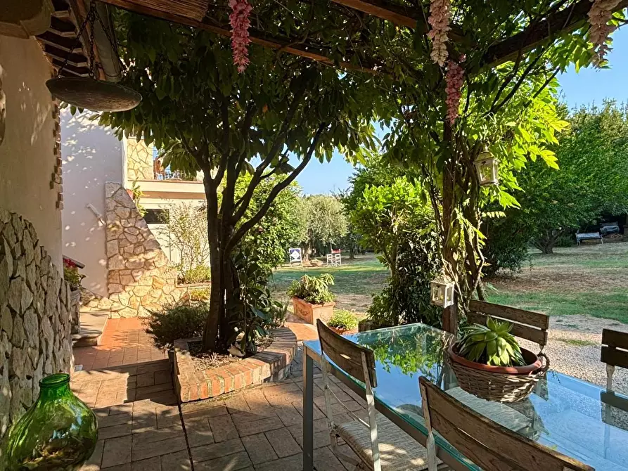 Immagine 12 di Villa in vendita  a Capannoli