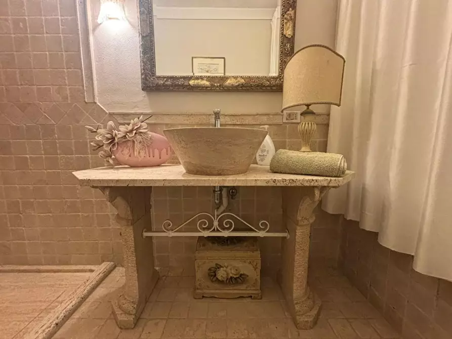 Immagine 63 di Villa in vendita  a Capannoli