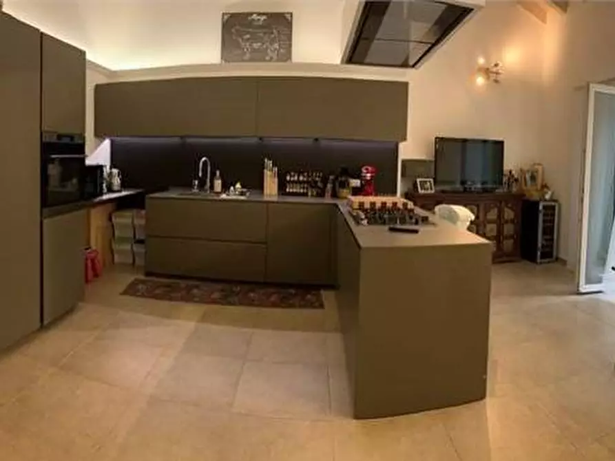 Immagine 6 di Villetta a schiera in vendita  a Carrara