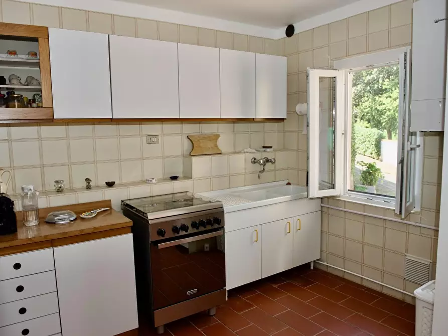 Immagine 22 di Porzione di casa in vendita  a Ameglia