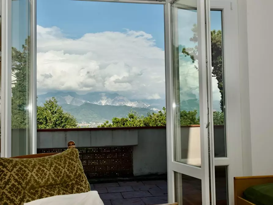 Immagine 32 di Porzione di casa in vendita  a Ameglia