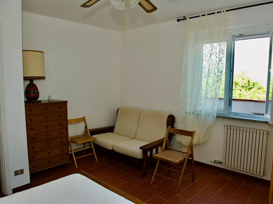 Immagine 28 di Porzione di casa in vendita  a Ameglia