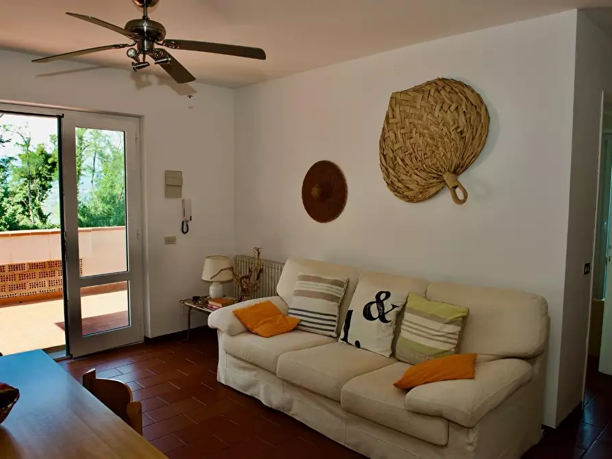 Immagine 19 di Porzione di casa in vendita  a Ameglia