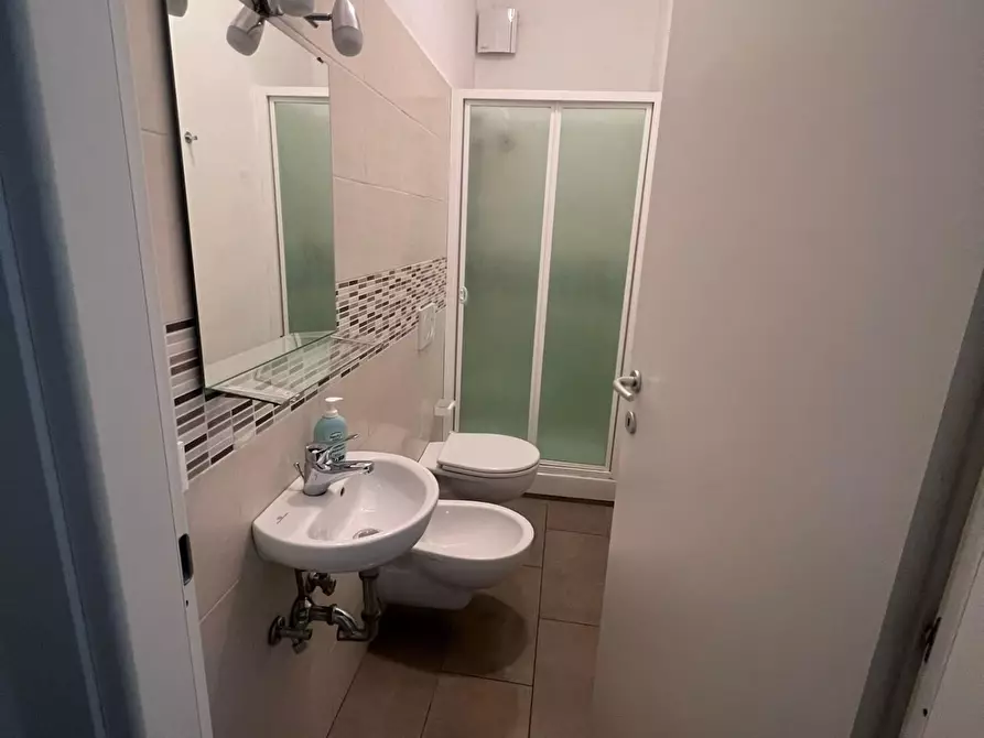 Immagine 11 di Villa in affitto  a La Spezia