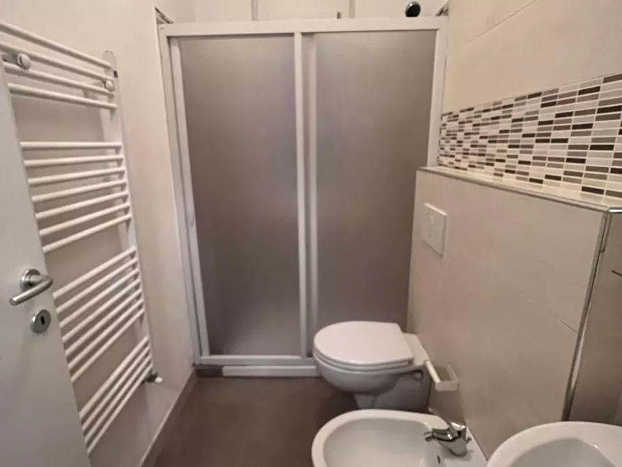 Immagine 5 di Villa in affitto  a La Spezia