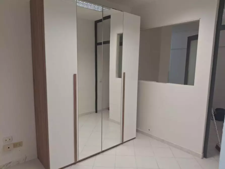 Immagine 3 di Appartamento in affitto  a Carrara