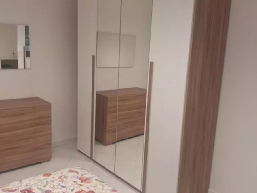 Immagine 5 di Appartamento in affitto  a Carrara