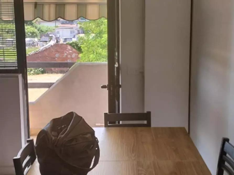 Immagine 4 di Appartamento in affitto  a Carrara