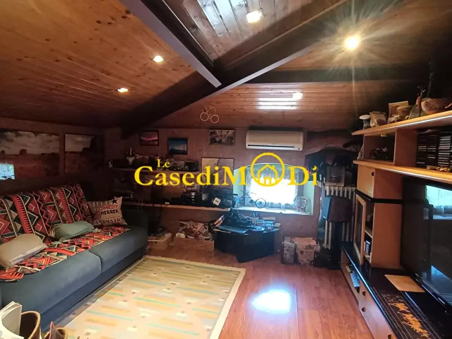 Immagine 26 di Villa in vendita  a Collesalvetti