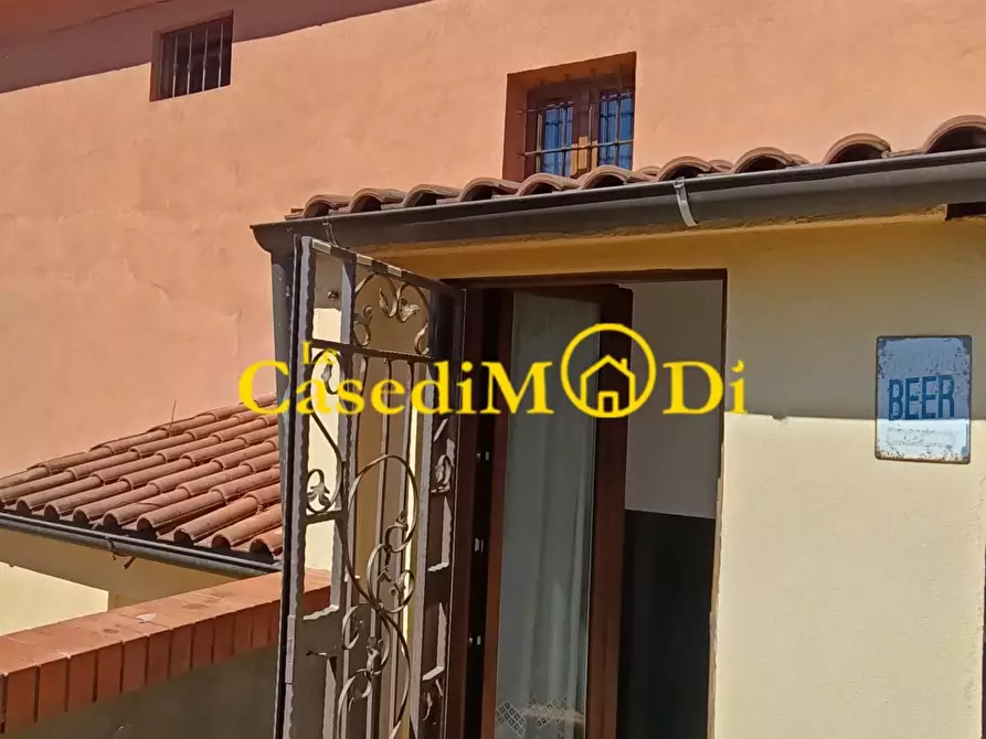 Immagine 17 di Villa in vendita  a Collesalvetti