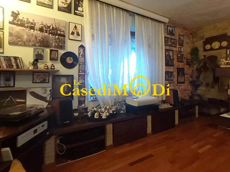 Immagine 8 di Villa in vendita  a Collesalvetti