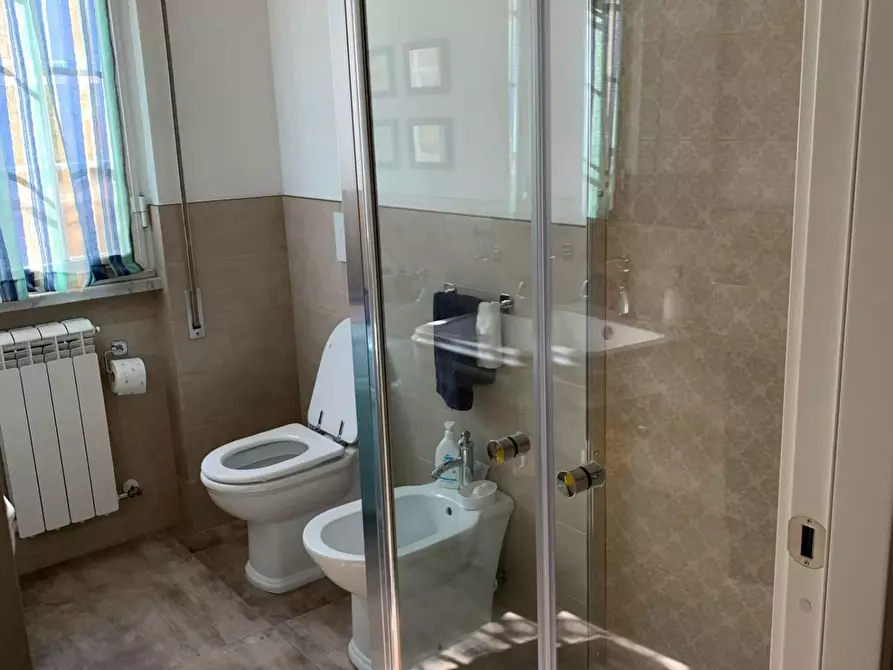 Immagine 8 di Appartamento in affitto  a Carrara