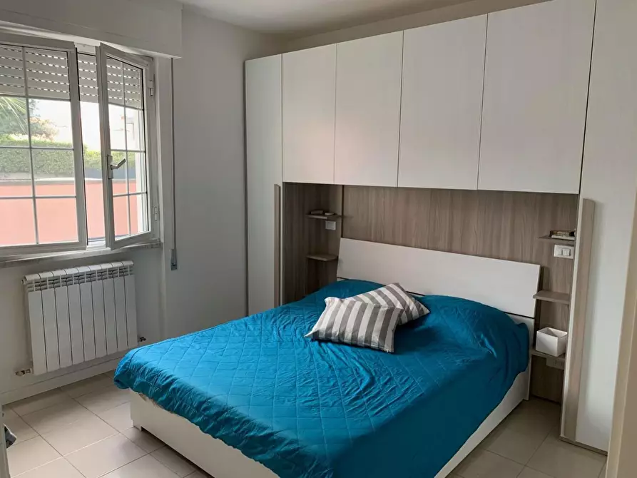 Immagine 3 di Appartamento in affitto  a Carrara