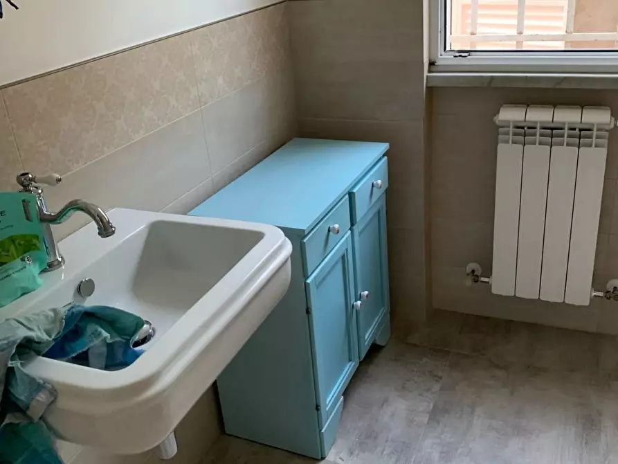 Immagine 7 di Appartamento in affitto  a Carrara