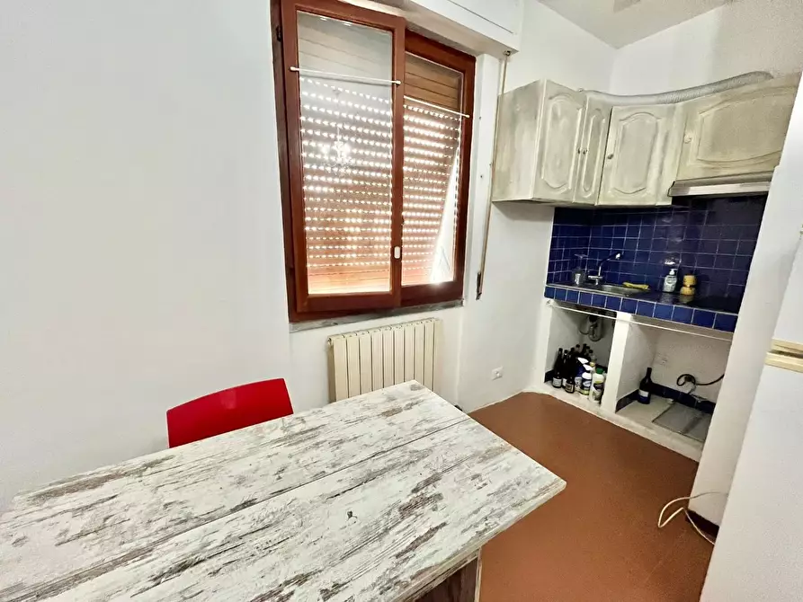 Immagine 7 di Appartamento in vendita  a Montignoso