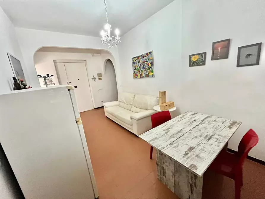 Immagine 5 di Appartamento in vendita  a Montignoso