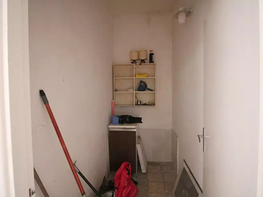 Immagine 14 di Appartamento in vendita  a Siena